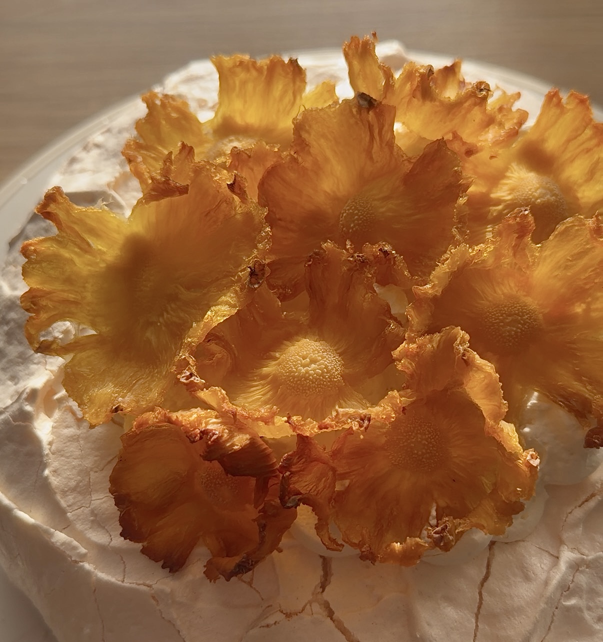 Tropikalne ciasto z bezą